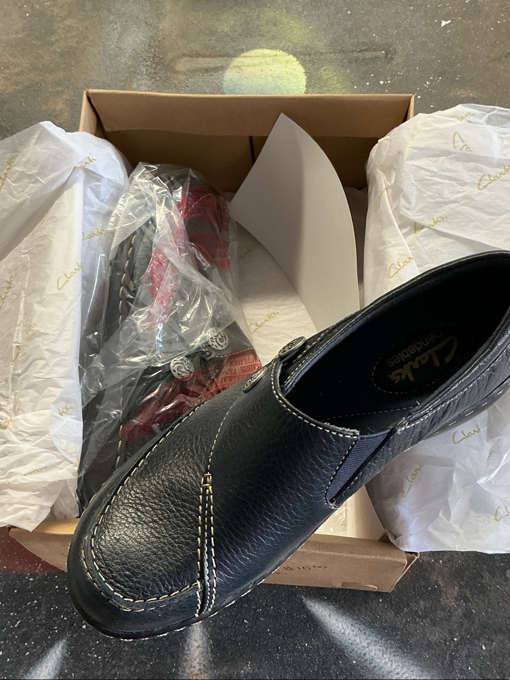 Clarks Men’s Black Leather Slip-On Loafer with Contrast Stitching